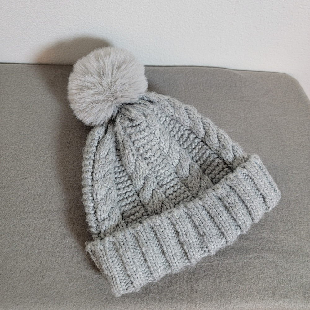 Michael Michael Kors Womens Grey Cable Knit Fleece Lined Faux Fur Pom Pom Beanie